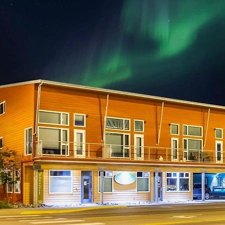 Villa Nn - The Flame - Downtown 1-Bed 2-Bath Whitehorse Exterior foto