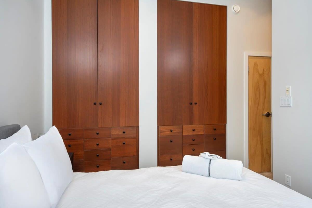 Villa Nn - The Flame - Downtown 1-Bed 2-Bath Whitehorse Exterior foto